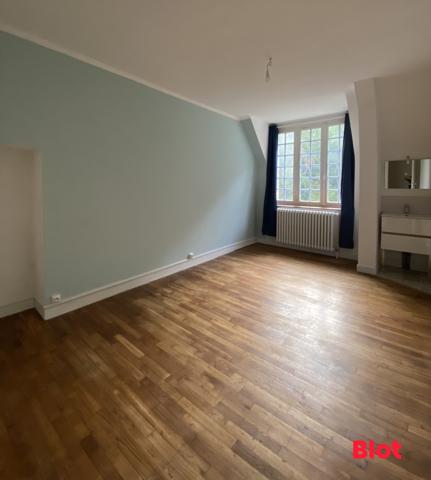 Maison 6 pièce(s)