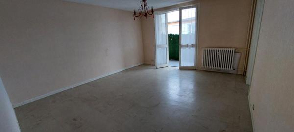 Appartement 2 pièces 48 m2  avec balcon, cave et parking à Tonneins