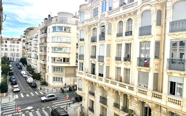 Appartement à louer    4 pièces • 84,59 m2 Nice