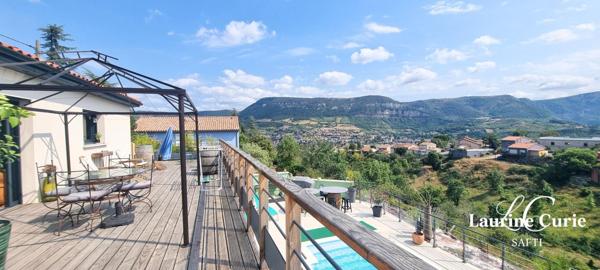 Maison T5 185m² avec garage et piscine