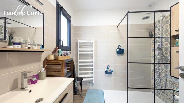 Maison T5 185m² avec garage et piscine