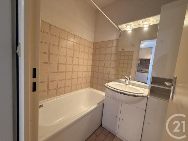 Appartement F2 à vendre  2 pièces - 27 m2 STE MAXIME - 83