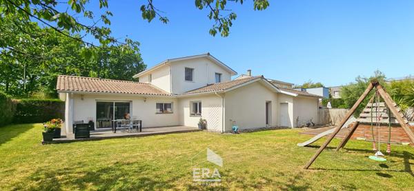 EYSINES 33320 - Maison familiale 200m²  sur 850 m² de parcelle - Calme - Garage, Jardin