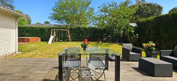 EYSINES 33320 - Maison familiale 200m²  sur 850 m² de parcelle - Calme - Garage, Jardin