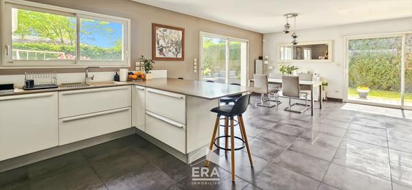 EYSINES 33320 - Maison familiale 200m²  sur 850 m² de parcelle - Calme - Garage, Jardin