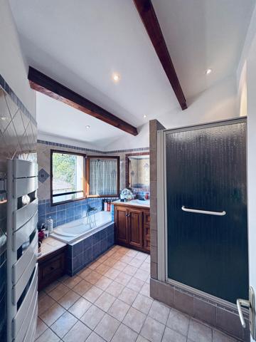 Jolie maison de 142 m² avec piscine et garage