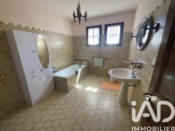 Maison à vendre 7 pièces 211 m² Six-Fours-les-Plages