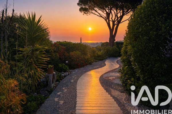 Maison à vendre 5 pièces 150 m² Hyères