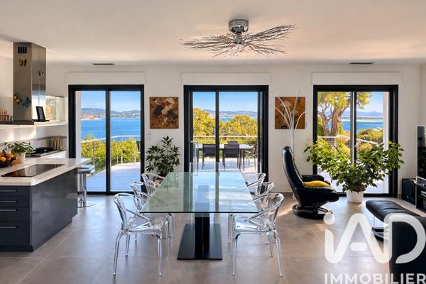Maison à vendre 5 pièces 150 m² Hyères
