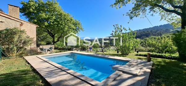 Maison 127 m2 plain pied, terrain 4220 m2, piscine
