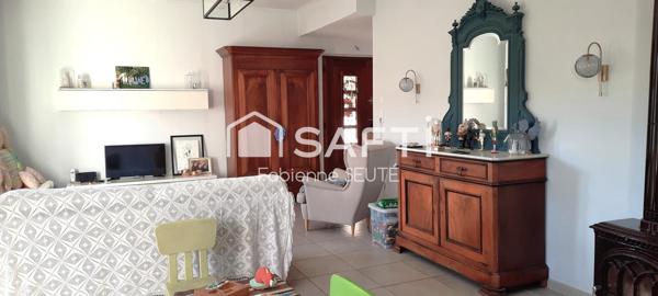 Maison 127 m2 plain pied, terrain 4220 m2, piscine
