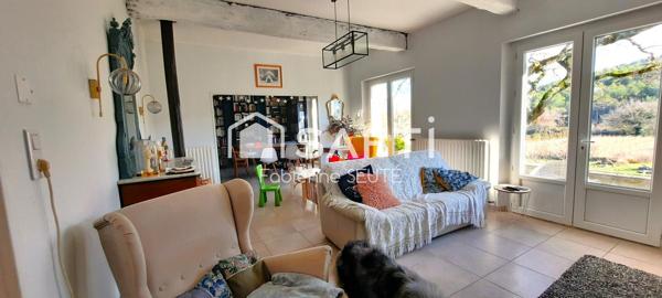 Maison 127 m2 plain pied, terrain 4220 m2, piscine