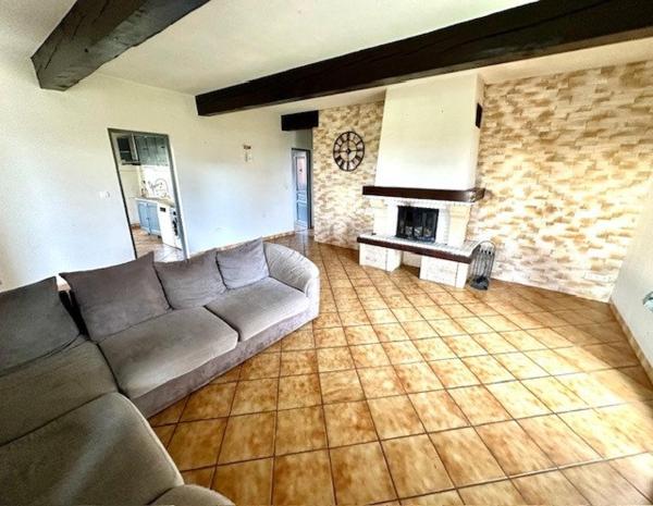 MURET - Maison T5, 125 m2, idéalement située.