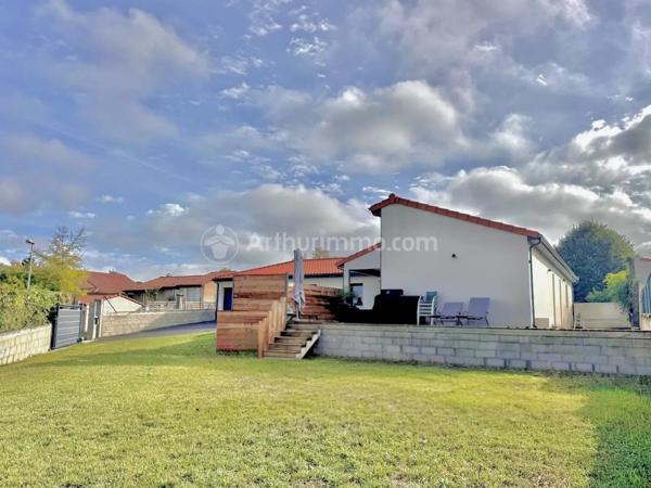 Vente                                                      Maison
                        
                     5 pièces                      134 m2                     à Pont-du-Château