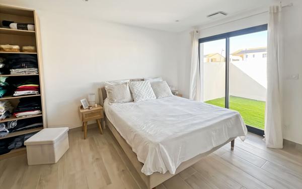 Maison à vendre    5 pièces •  Vias