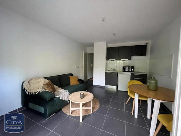 Appartement à louer 1 pièce 24.67m² Toulon (83100)