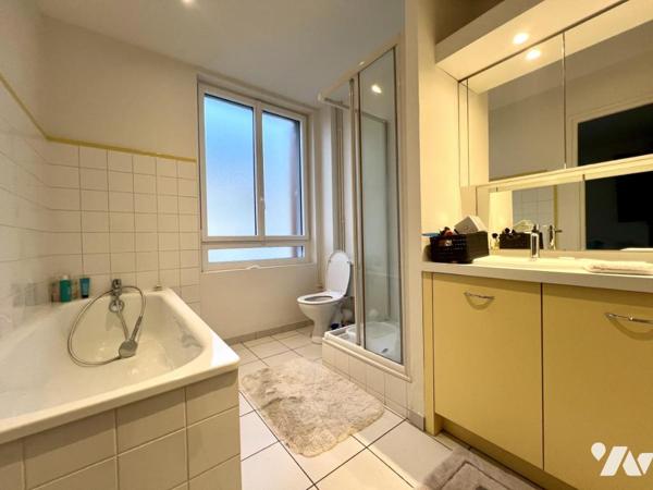 APPARTEMENT F5 PLACE DU THEATRE