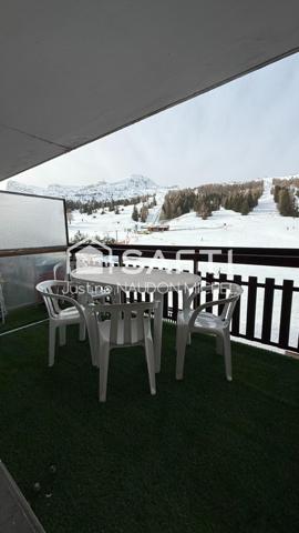Appartement aux pieds des pistes avec vue montagne