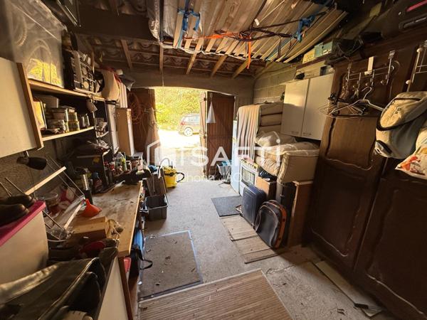 Maison T4 de plain-pied avec garage, terrain plat clôturé de 1500 m² et fort potentiel – Tourves