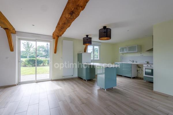 Dozulé - Maison de caractère - 145 m2 - 3 chambres - Terrain 4000 m2 environ - Garage - Parking