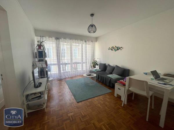 Appartement à louer 3 pièces 65.95m²