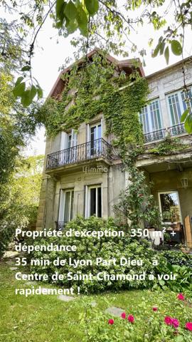 Maison de Maître 365 m² + Terrain 1 133 m² et dépendance