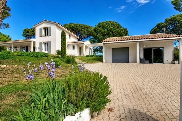 A VENDRE EN EXCLUSITIVE - Maison Vidauban 5 pièces 121 m2 + Studio 36m2 - Piscine- Garage