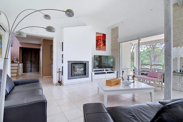 A VENDRE EN EXCLUSITIVE - Maison Vidauban 5 pièces 121 m2 + Studio 36m2 - Piscine- Garage