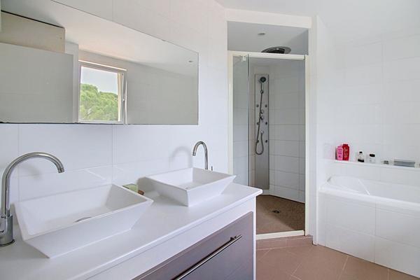A VENDRE EN EXCLUSITIVE - Maison Vidauban 5 pièces 121 m2 + Studio 36m2 - Piscine- Garage