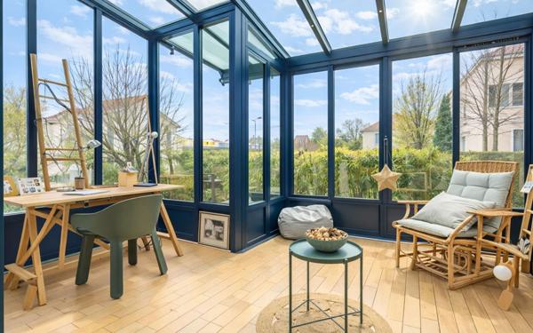 Maison à vendre    6 pièces • 149,77 m2 Joinville-le-Pont