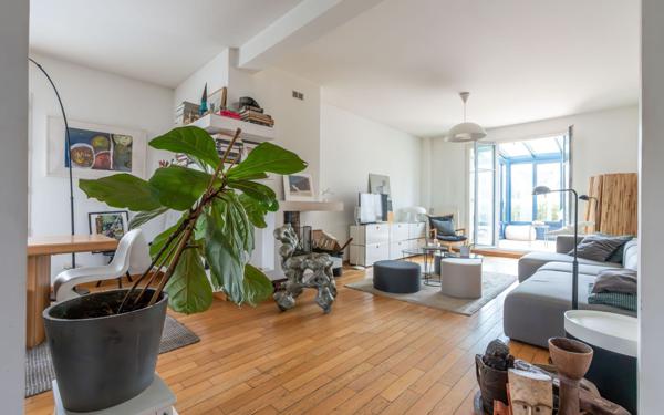 Maison à vendre    6 pièces • 149,77 m2 Joinville-le-Pont