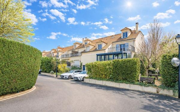 Maison à vendre    6 pièces • 149,77 m2 Joinville-le-Pont