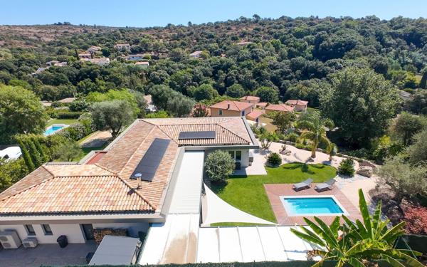 Maison à vendre    5 pièces •  Biot