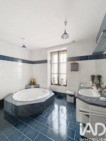 Maison à vendre 10 pièces 235 m² Chailly-en-Bière