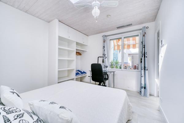 Un doux air méditerranéen pour cette villa de plain-pied avec piscine. Unique à Saint Pierre d'Oléro