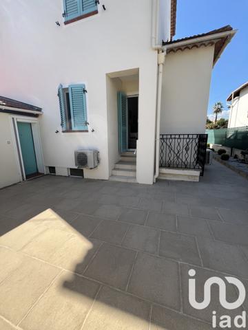 Appartement à vendre 4 pièces 90 m² Cagnes-sur-Mer