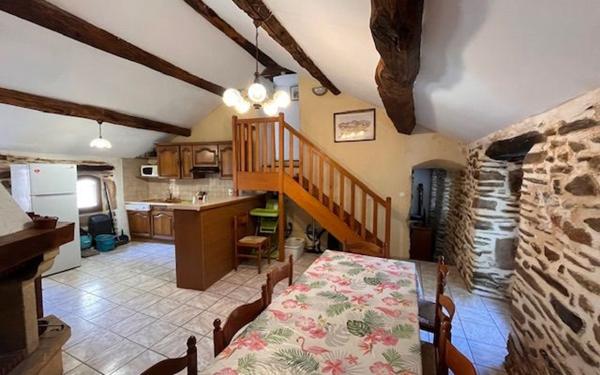 Maison à louer    5 pièces • 111,50 m2 Saint-André-Lachamp