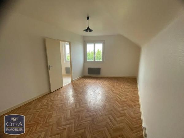 Appartement à louer 2 pièces 38m² Saint-Doulchard (18230)