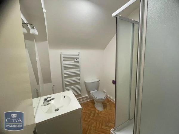 Appartement à louer 2 pièces 38m² Saint-Doulchard (18230)