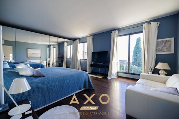 EGUILLES - MAISON T6 - 237 M2 6 TERRAIN 2 000M2 - PISCINE - VUE -  1 790 000