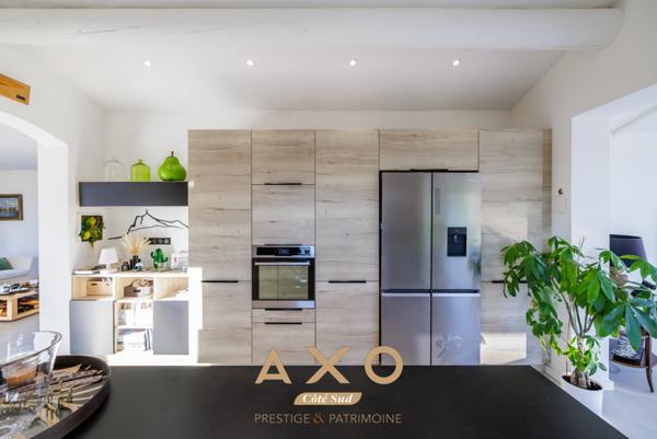 EGUILLES - MAISON T6 - 237 M2 6 TERRAIN 2 000M2 - PISCINE - VUE -  1 790 000