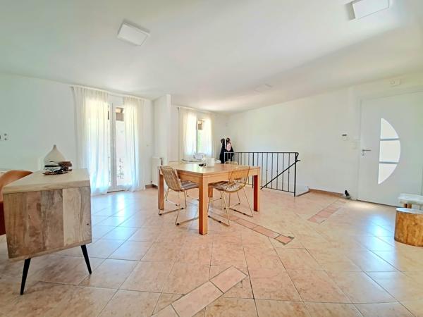 Maison 4 pièces - 139 m² Exclusivité efficity