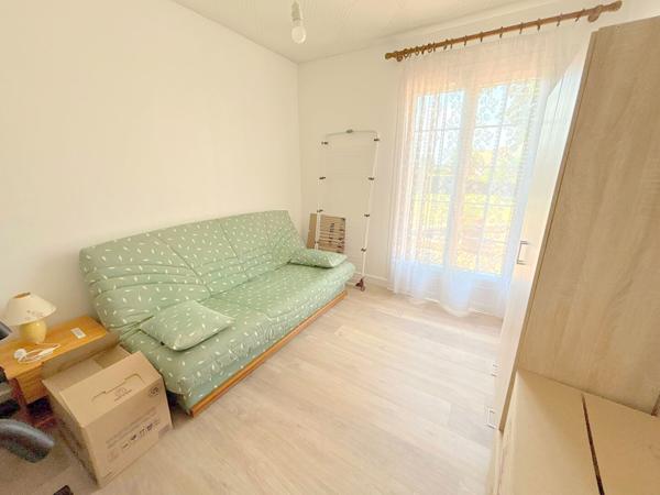 A VENDRE - Gisors - Maison de plain pied - 70m² - 2 chambres - Sous-sol total - 905m² de terrain