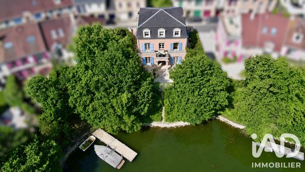 Maison à vendre 8 pièces 213 m² Cergy