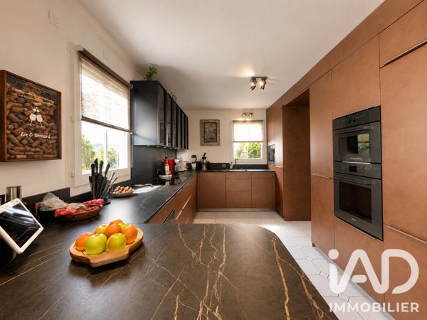 Maison à vendre 8 pièces 213 m² Cergy