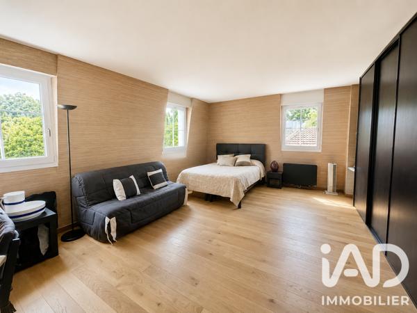 Maison à vendre 8 pièces 213 m² Cergy
