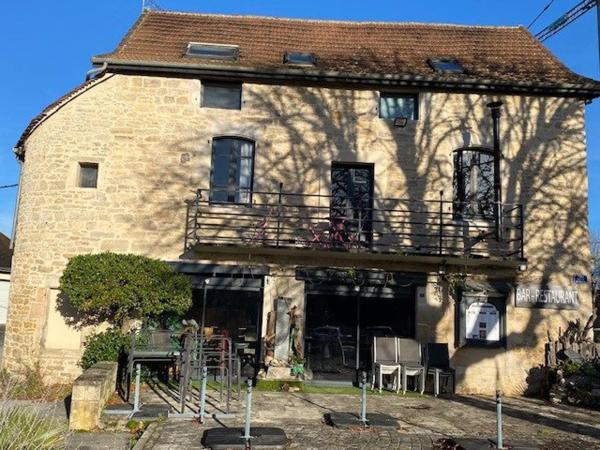 Ensemble immobilier d'une surface de 490 m²