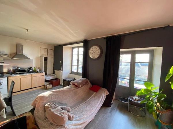 Ensemble immobilier d'une surface de 490 m²