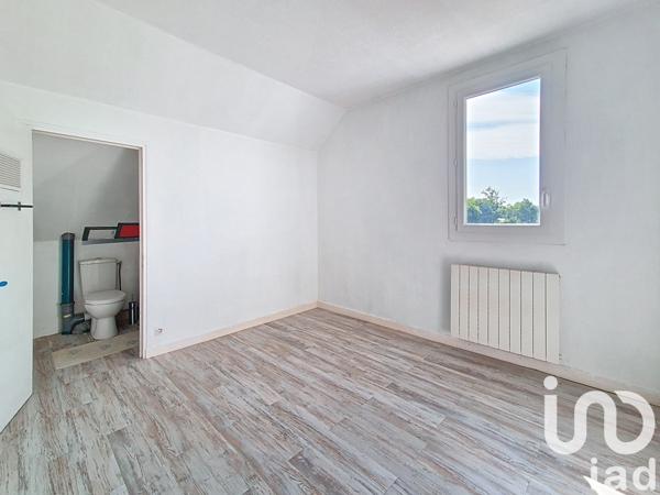 Maison à vendre 6 pièces 136 m² Ainay-le-Château