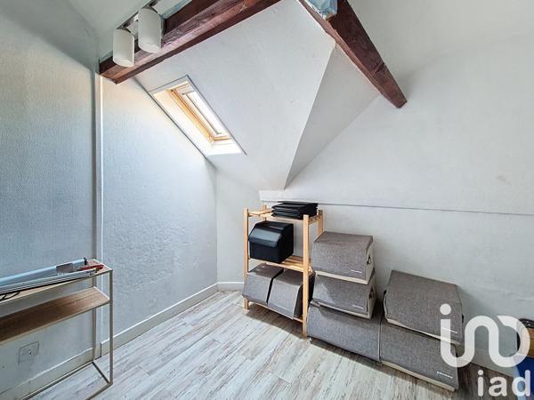 Maison à vendre 6 pièces 136 m² Ainay-le-Château